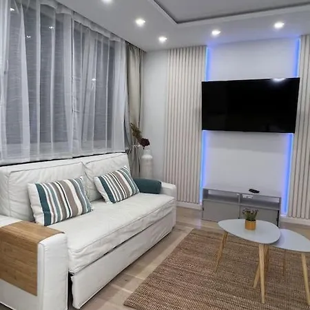Welcome On Board Apartment *