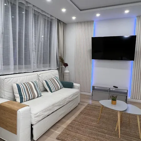 Welcome On Board Apartment